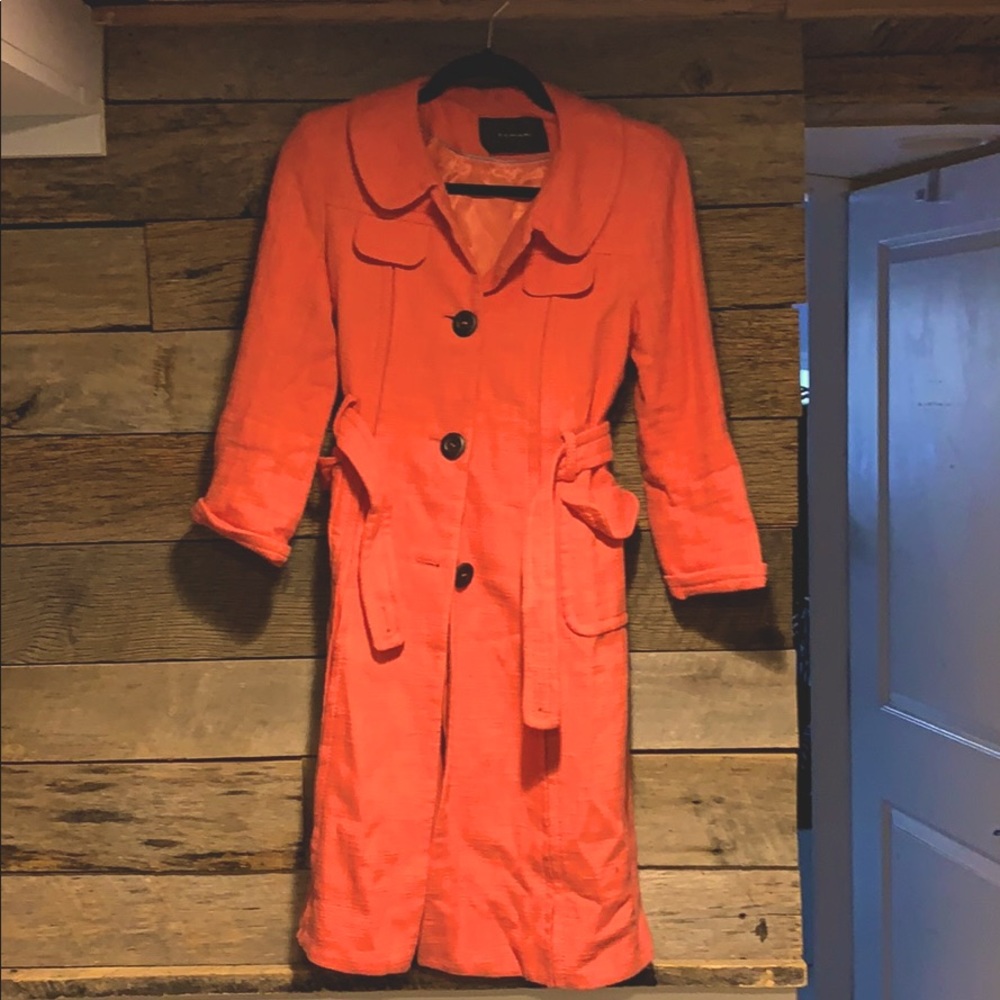 Tahari quarter sleeve coat